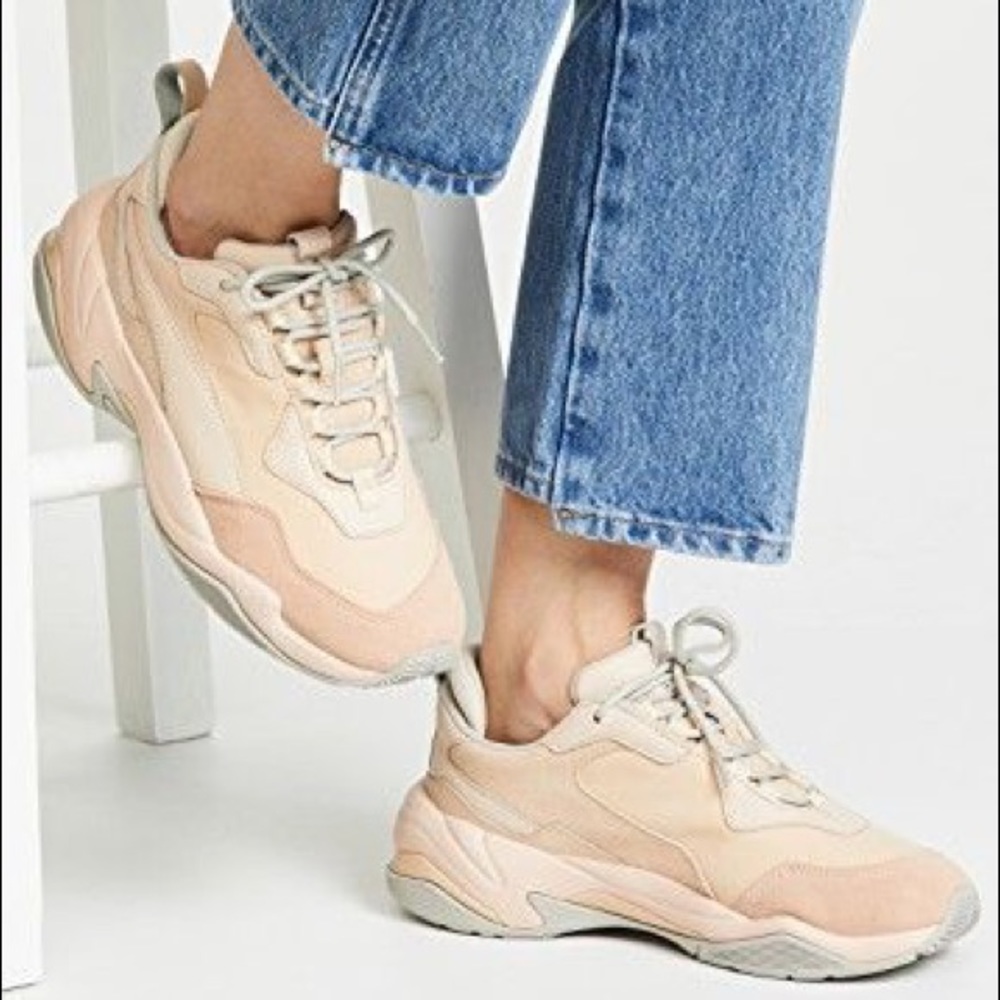 Puma Thunder Desert Women’s size 7.5